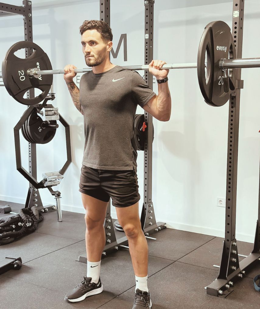 Gimnasio VMPER4MANCE, entrenamientos en Alpedrete con Victor Mendi.